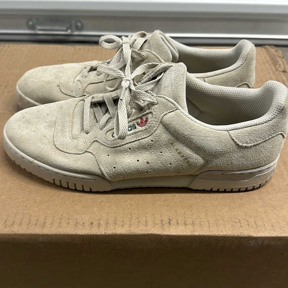 Adidas yeezy Calabasas size 12
